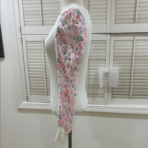 New Fate Floral Sleeve Ribbed Knit Top - Picture 6 of 9